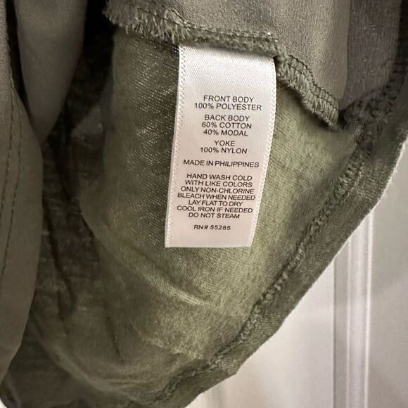 Express army green tank top with lace neckline size large - Picture 4 of 4